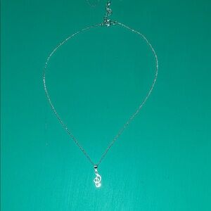 Elegant Silver Necklace with Pendant